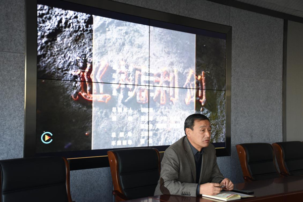 新區(qū)公司召開黨委理論學(xué)習(xí)中心組（擴大）學(xué)習(xí)會集中觀看《巡視利劍》