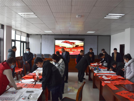 翰墨迎新春  濃情送祝?！?新區(qū)公司“迎新春  寫春聯(lián)  送祝福”活動(dòng)盡顯濃濃年味