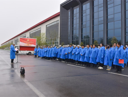 弘揚(yáng)勞動(dòng)精神 踐行綠色發(fā)展 ——集團(tuán)公司機(jī)關(guān)黨委聯(lián)合新區(qū)公司黨委舉辦“五?一勞動(dòng)節(jié)”主題黨日活動(dòng)